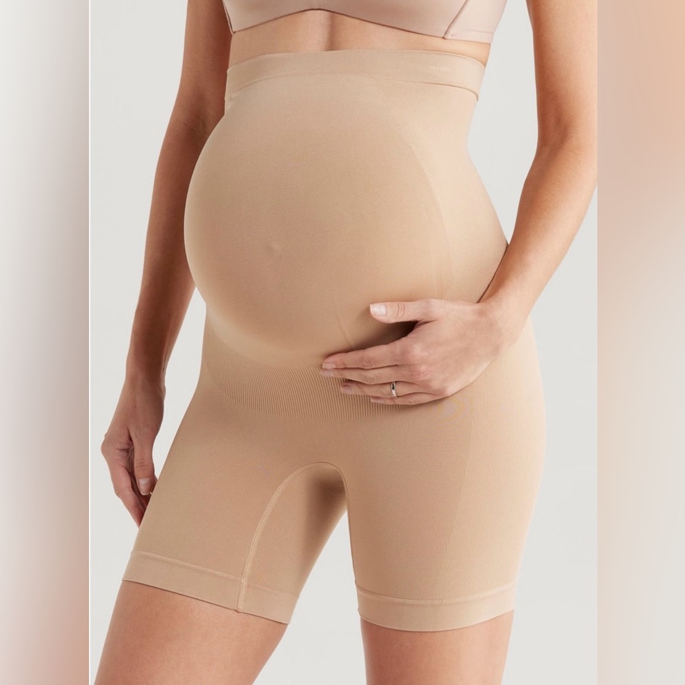 Ingrid & Isabel Maternity Shapewear Short